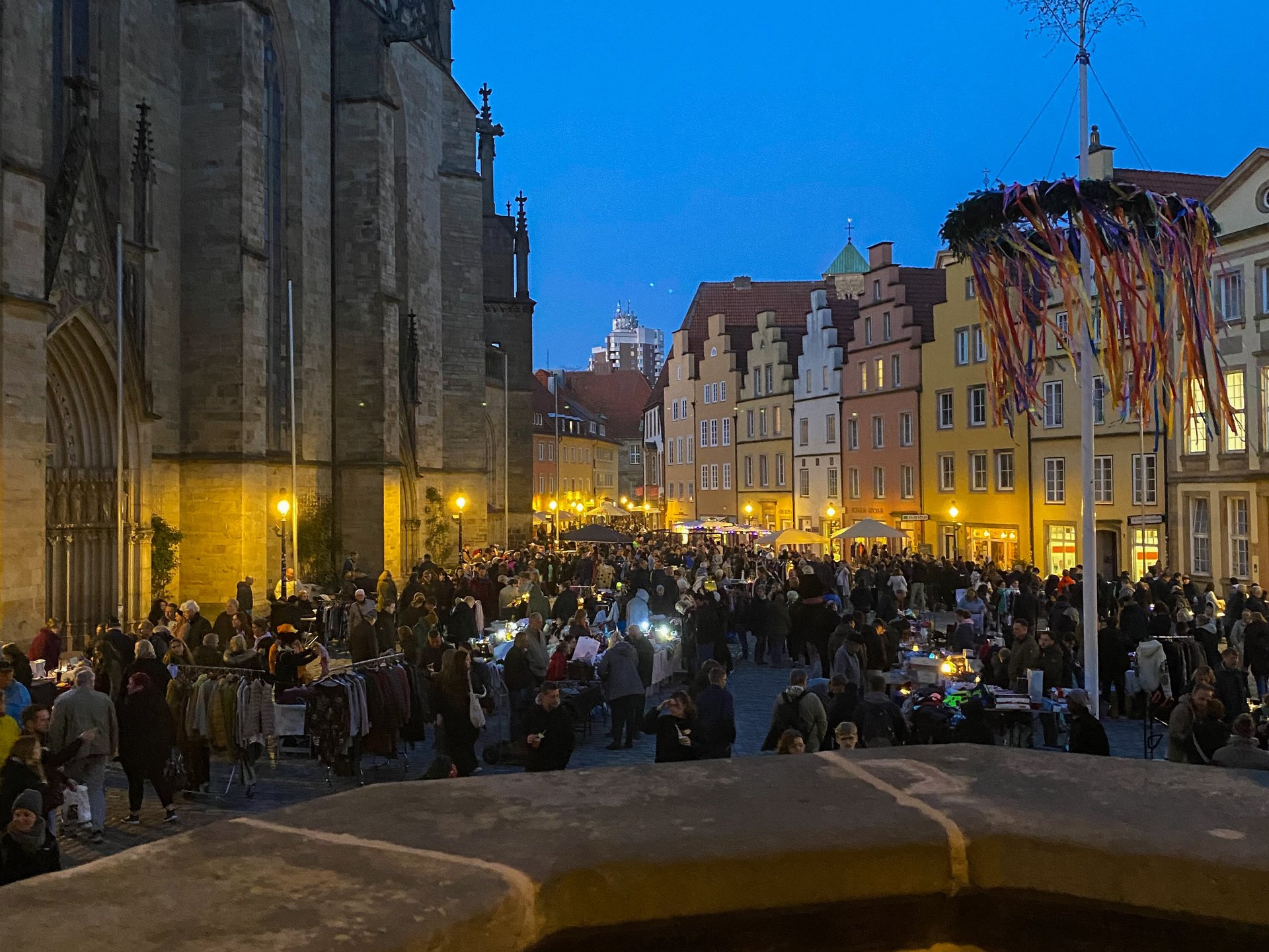 Nachtflohmarkt auf dem Markt am Rathaus 2023