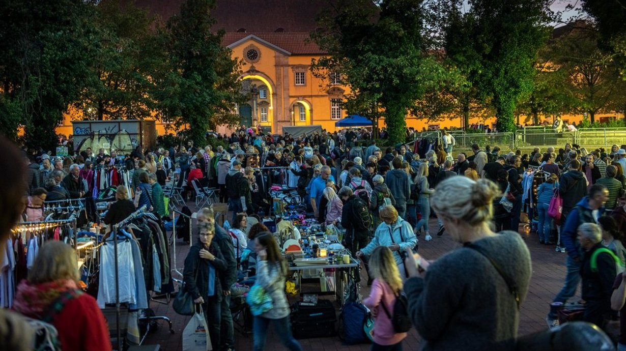 Nachtflohmarkt rund um die Katharinenkirche an 14. September 2019