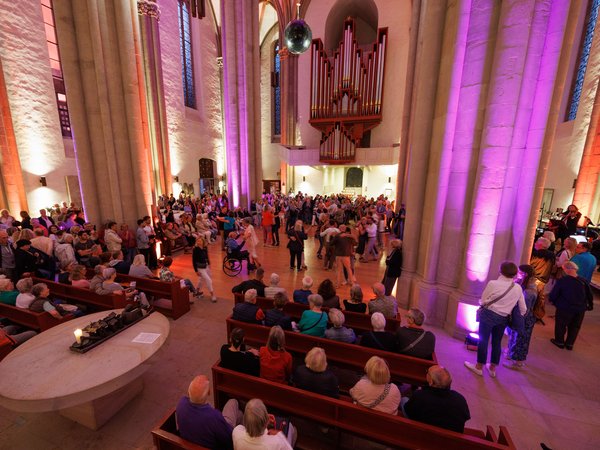 Die Kirchengemeinde St. Marien lädt zum Tanzen ein.