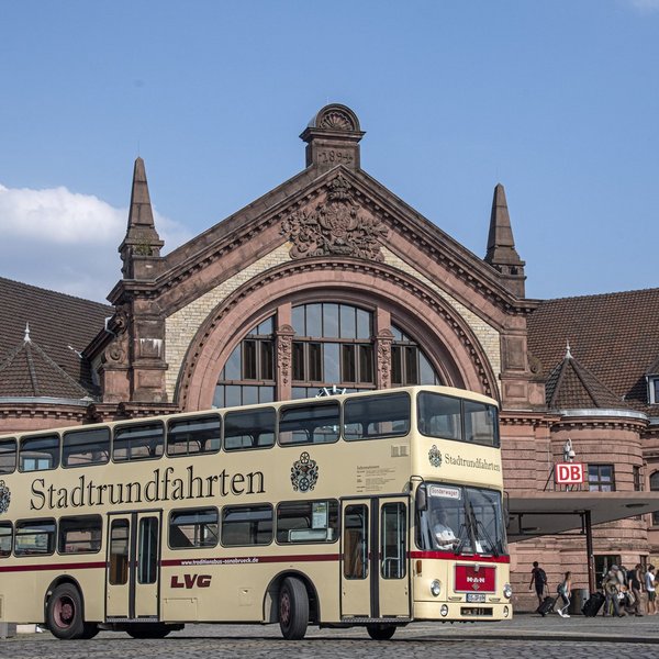 Stadtrundfahrten im Traditionsbus